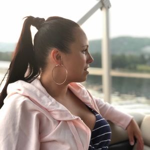 Meet your Posher, Geneviève